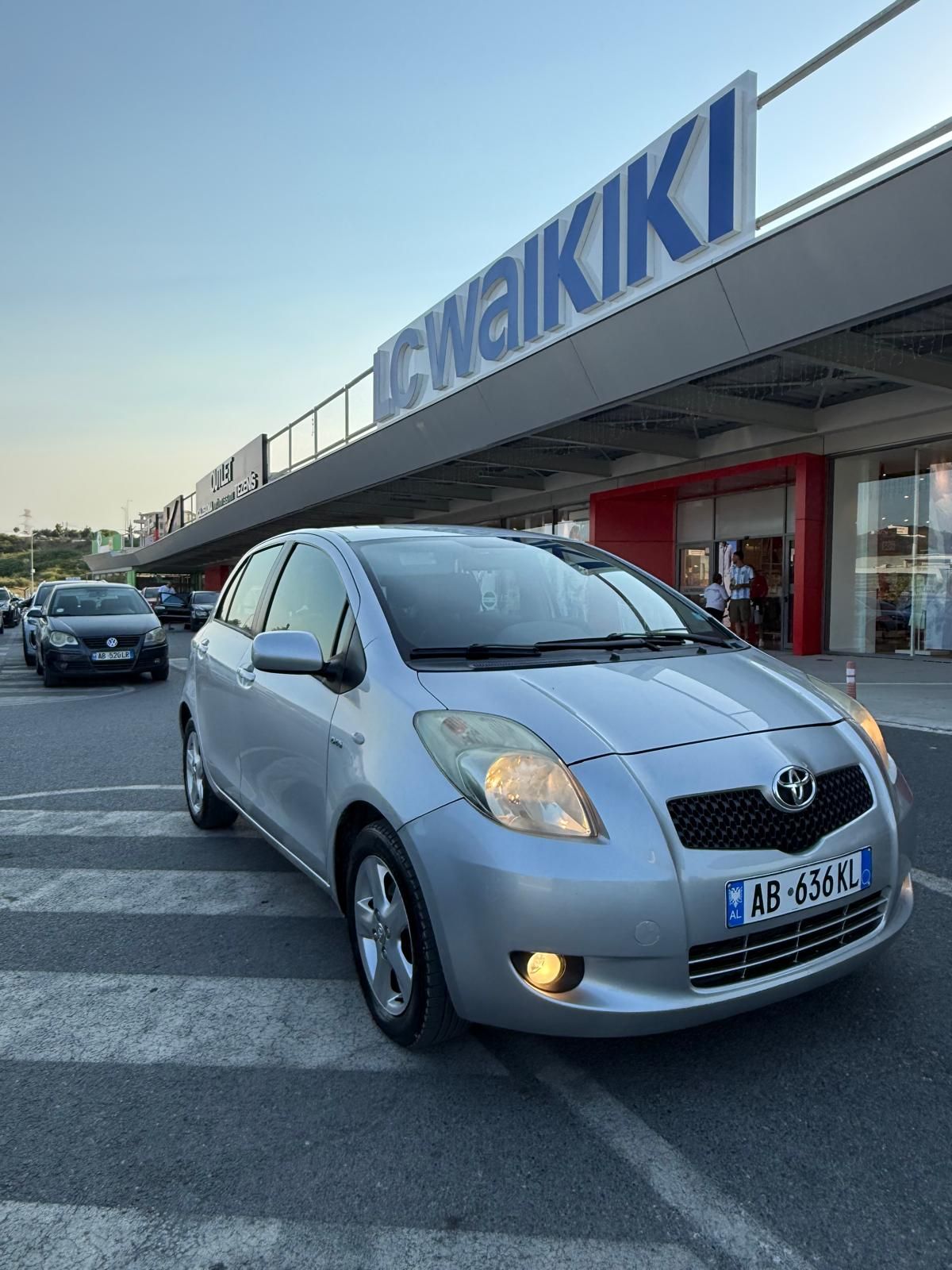 Toyota Yaris - photo 4