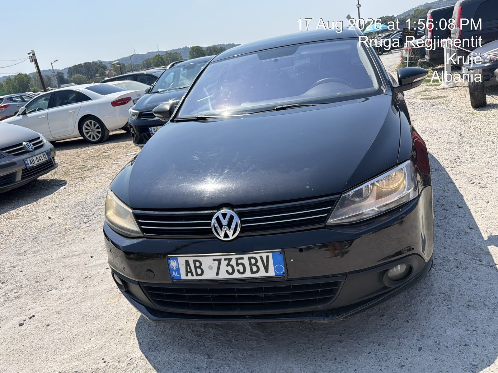 Volkswagen Jetta - side view