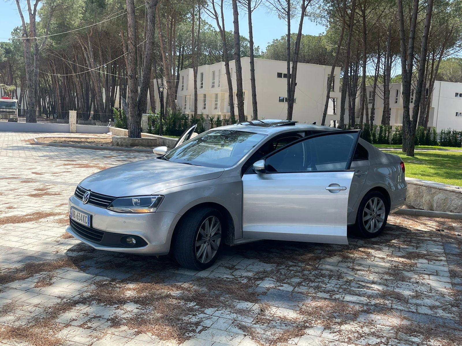 Volkswagen Jetta - photo 4