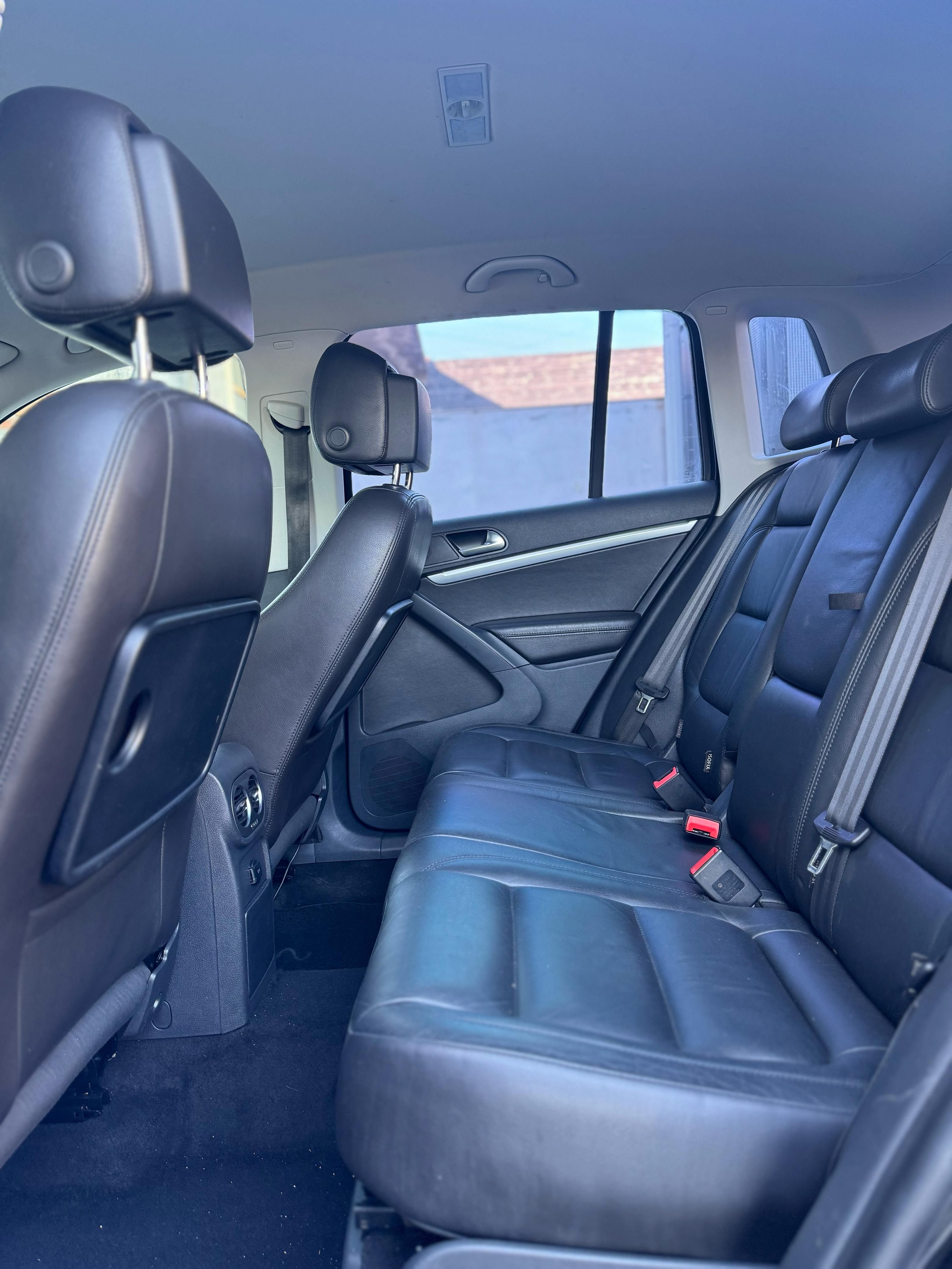 Volkswagen Tiguan - photo 3
