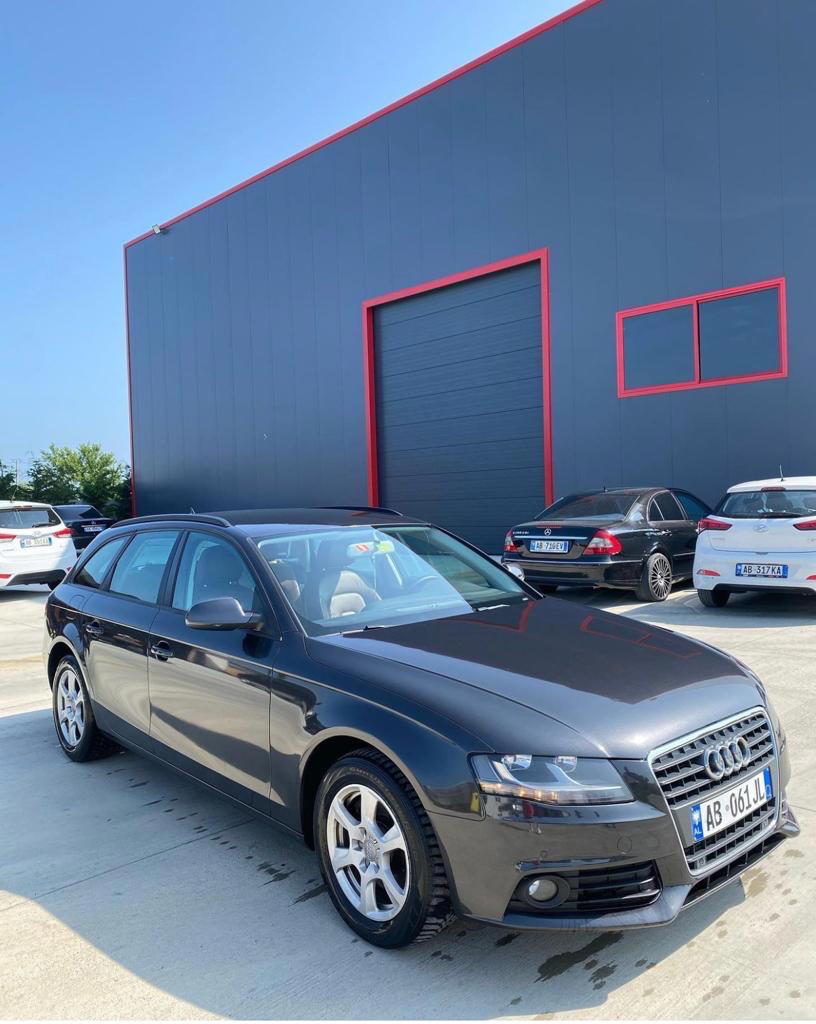 Audi A4 allroad - main photo