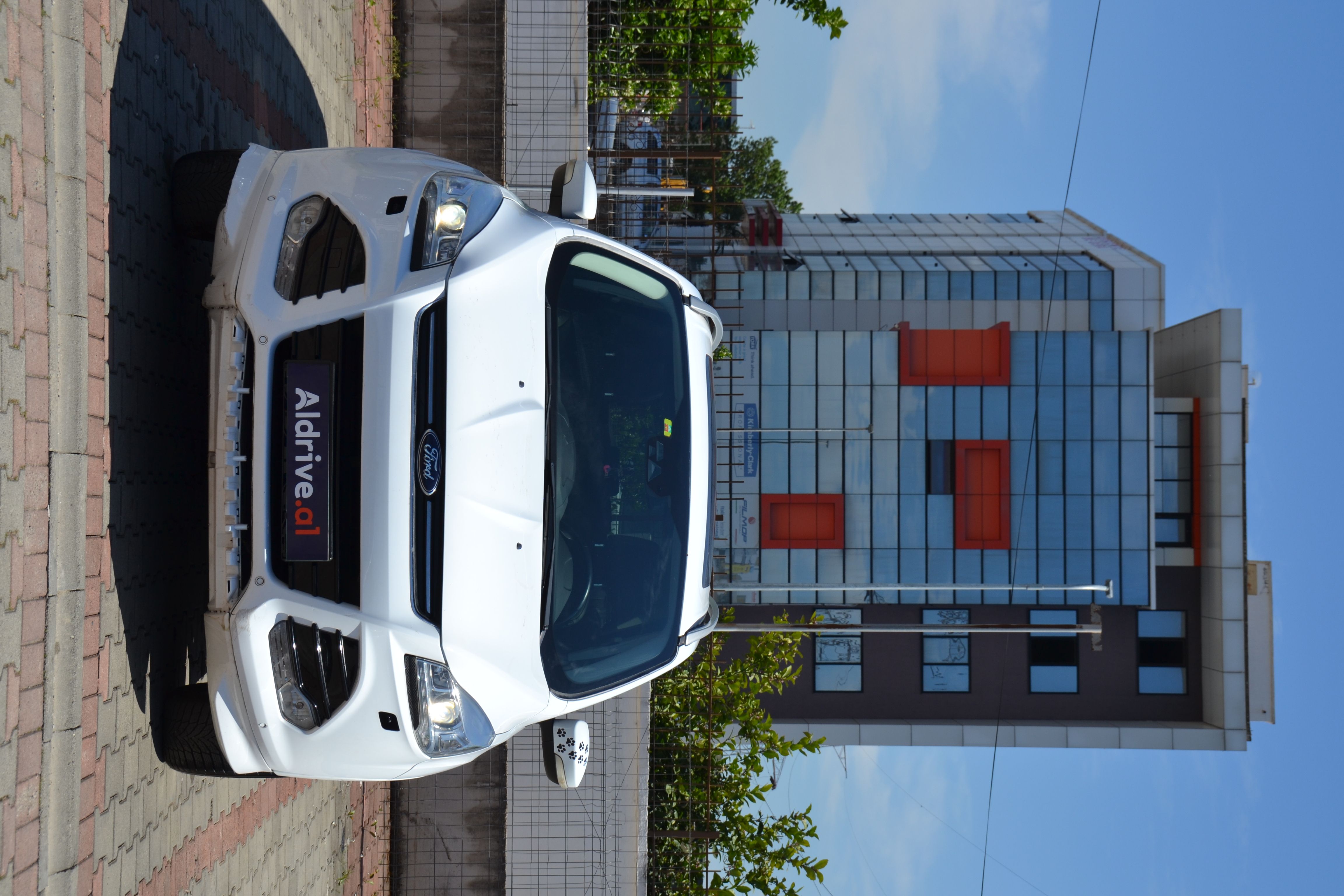 Ford Kuga - side view