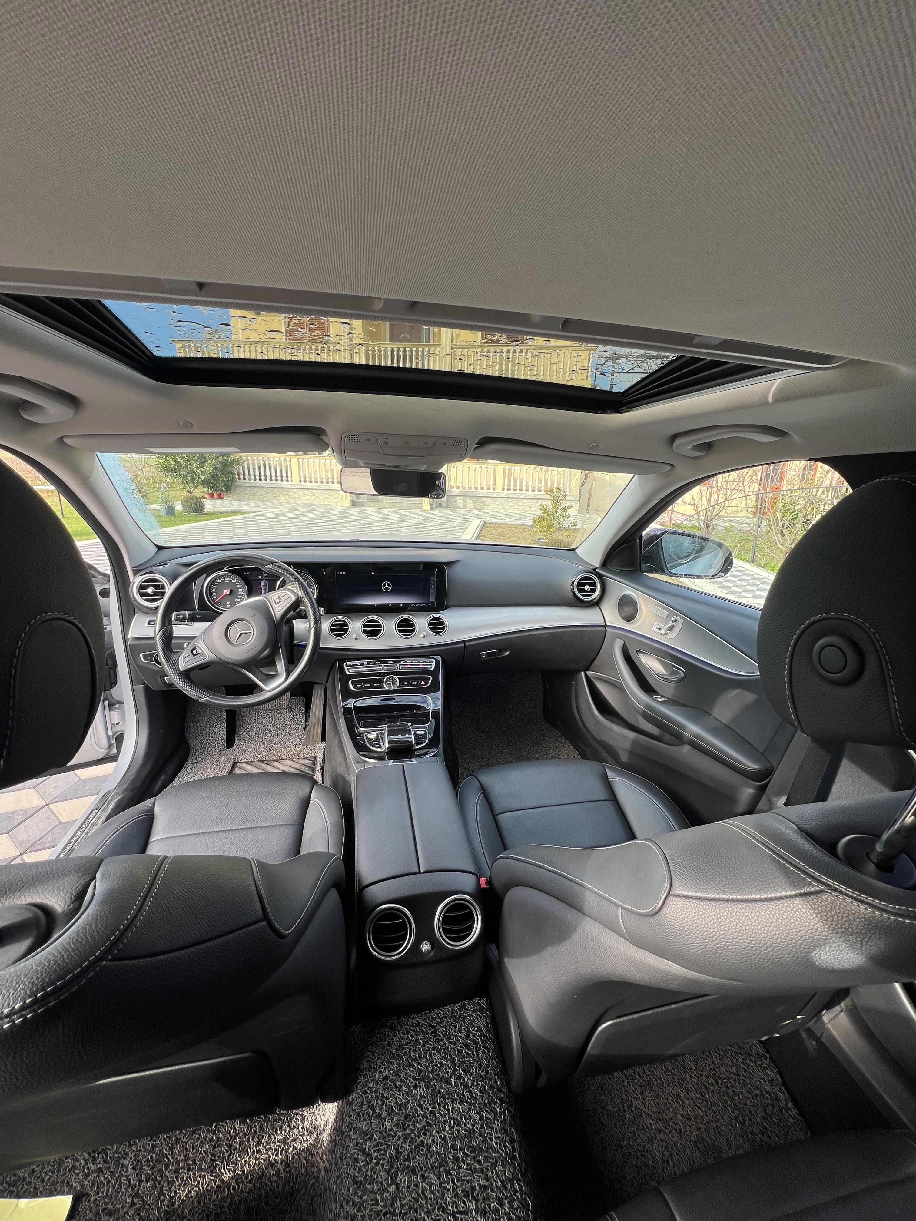 Mercedes-Benz E-Class - photo 3