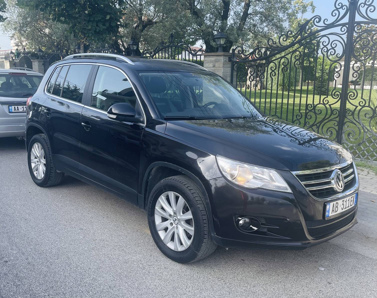 Volkswagen Tiguan - photo 4