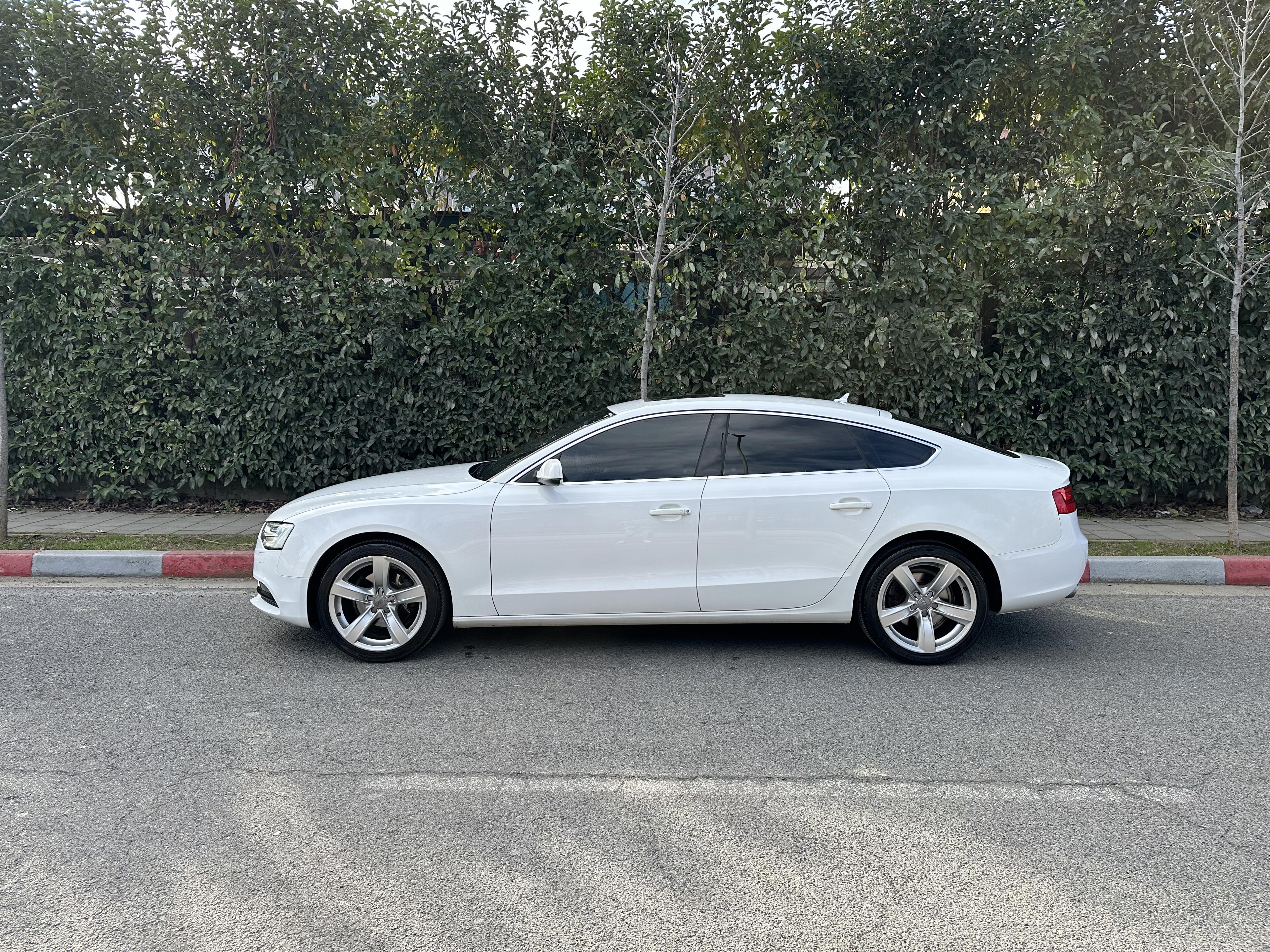 Audi A5 - main photo