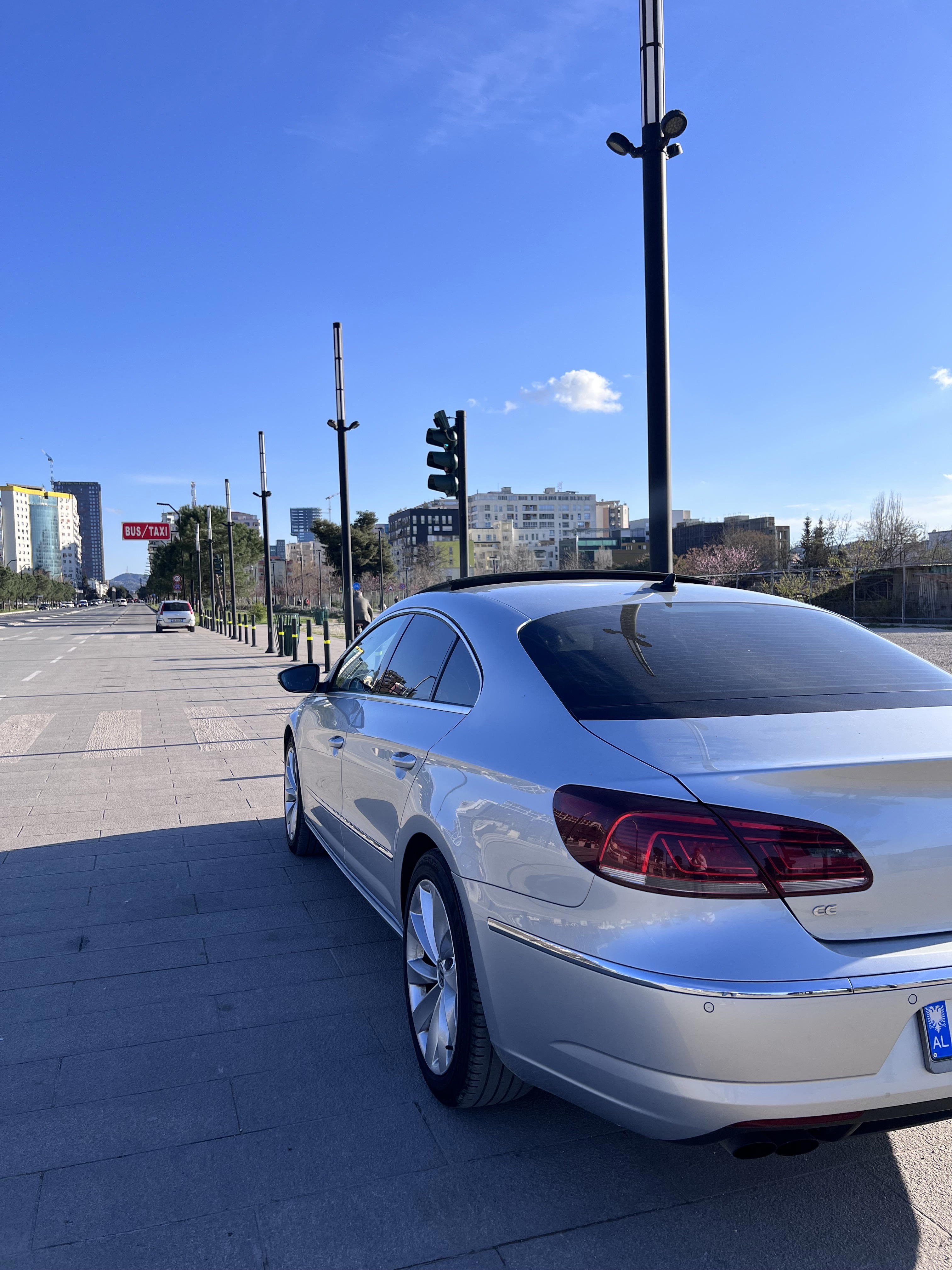 Volkswagen CC - photo 4